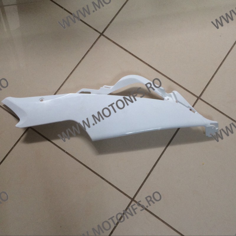 GSXR600 GSXR750 2006 2007 Carena Laterale DREAPTA JOS 8PGBW 8PGBW  GSXR600/750 2006-2007 130,00 lei 130,00 lei 109,24 lei 109...