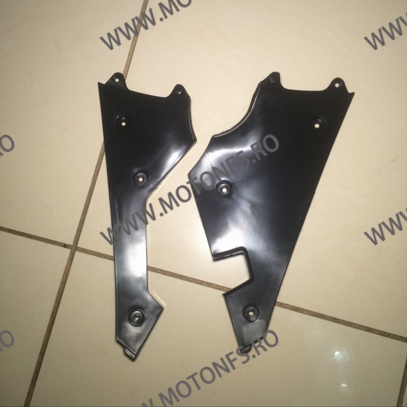 GSXR1000 2003 2004 F4TY6 F4TY6  Plastice laterale 120,00 RON 120,00 RON 100,84 RON 100,84 RON