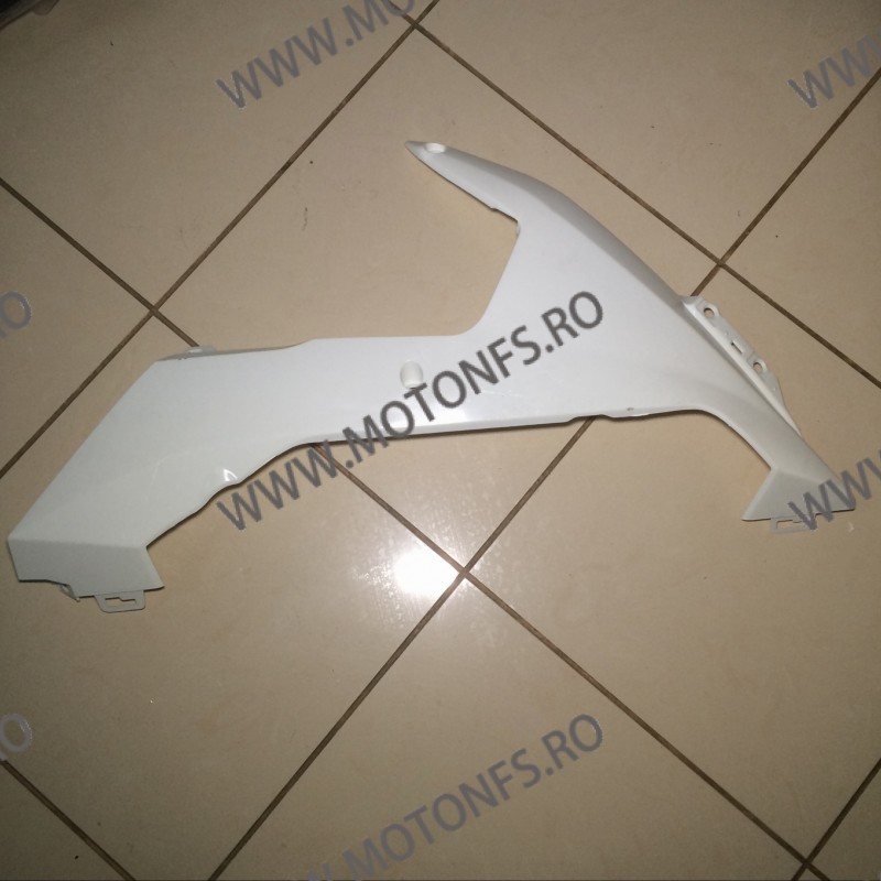 R1 2007 2008 CARENA LATERALA DREATA JOS GRDJ93 GRDJ93  Carene laterale 195,00 lei 195,00 lei 163,87 lei 163,87 lei