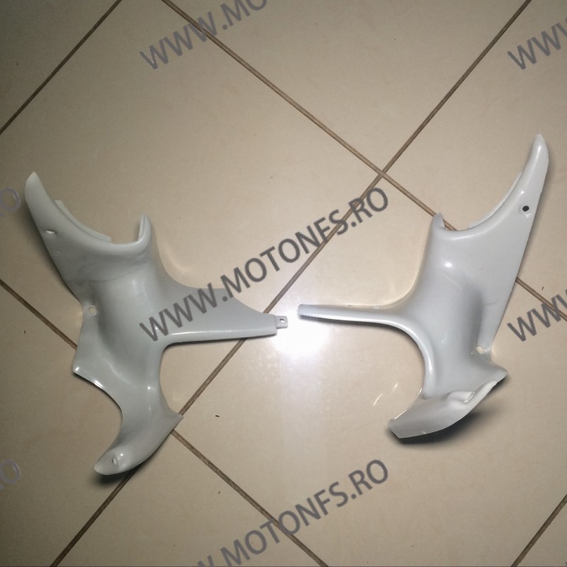 CBR600 F4 1999-2000 Carena plastice laterale T001V  CBR600RR F4 1999 2000 140,00 lei 140,00 lei 117,65 lei 117,65 lei