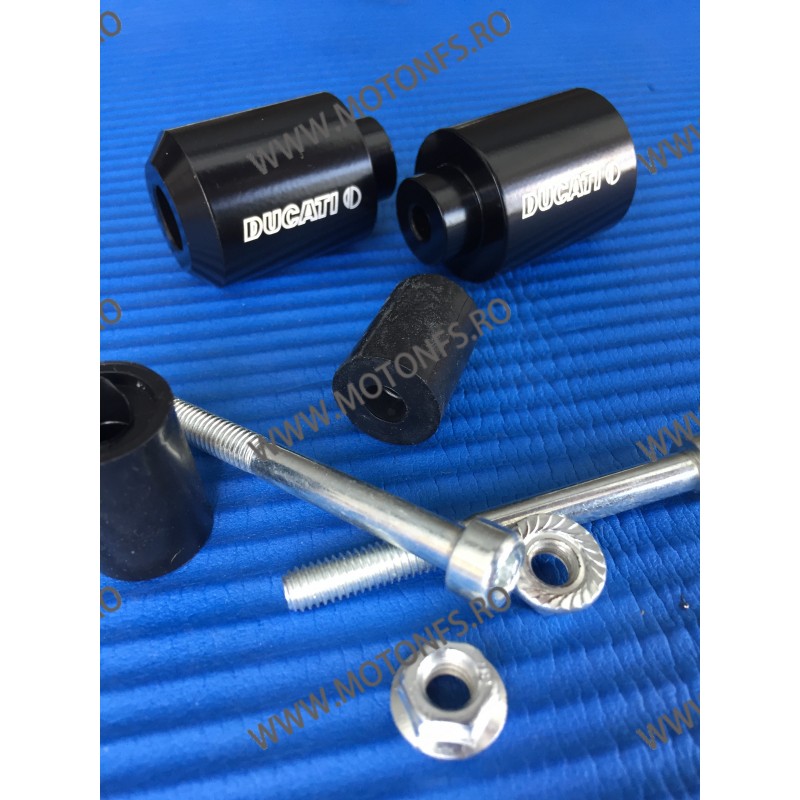 Capete Ghidon Negru Ducati CG352019 CG352019  Capete Ghidon Ducati 65,00 lei 65,00 lei 54,62 lei 54,62 lei