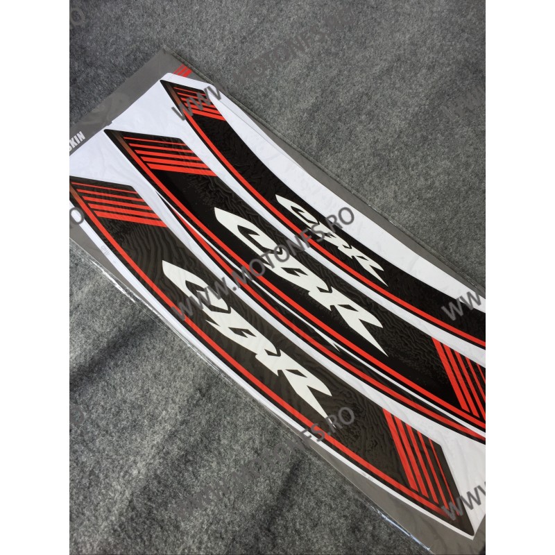 Honda CBR Rim Stripes Stickere Special Mtk409890 Mtk409890  Stickere Roti/Jante 89,00 RON 89,00 RON 74,79 RON 74,79 RON