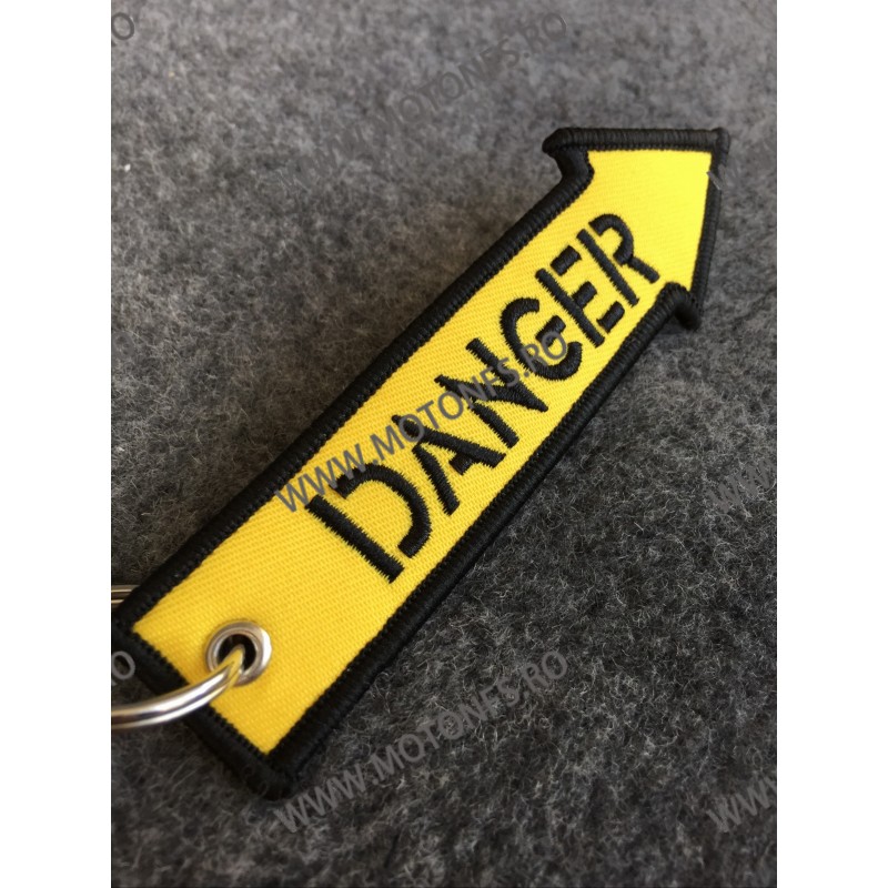 Danger Breloc Brodat Pe Ambele Fete 9XPLGP 9XPLGP  Breloc Chei 10,00 lei 10,00 lei 8,40 lei 8,40 lei