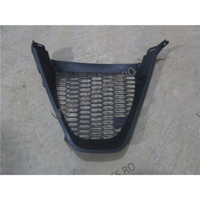 GSXR1000 2005 2006 Plastic carena UBN5TWCV UBN5TWCV  Carene laterale 160,00 lei 160,00 lei 134,45 lei 134,45 lei