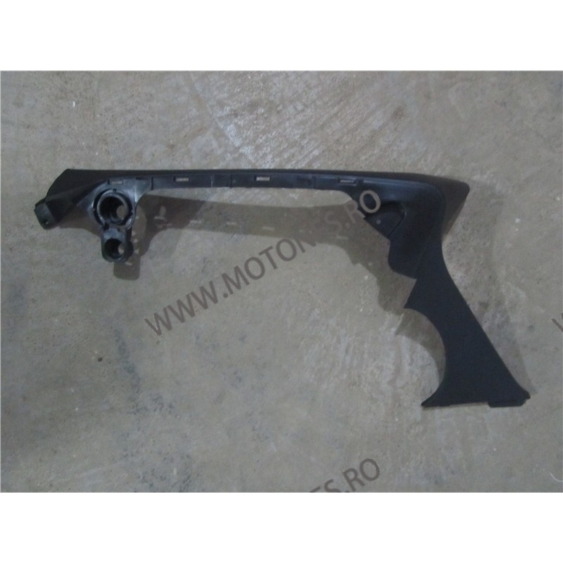 GSXR1000 2005 2006 Plastic carena frontala Stanga si Drepta C5F8UDCM C5F8UDCM  Carene laterale 150,00 lei 150,00 lei 126,05 l...