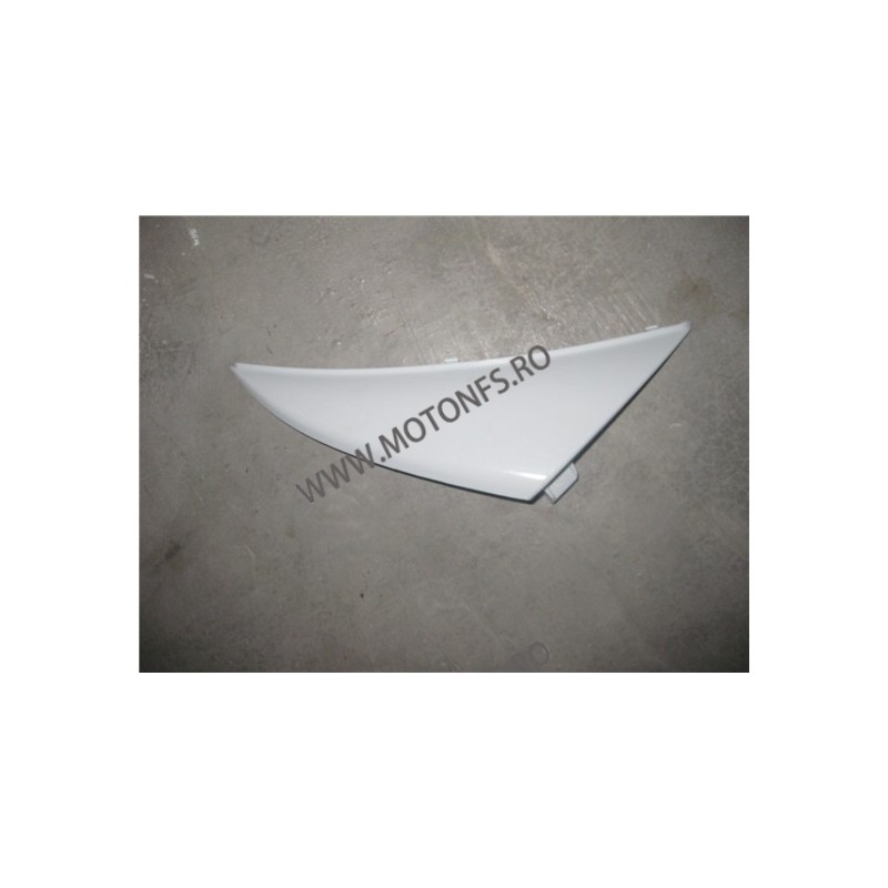 R1 2009 -2012 plastice frontala dreapta CM8P CM8P  R1 2009-2014 75,00 lei 75,00 lei 63,03 lei 63,03 lei