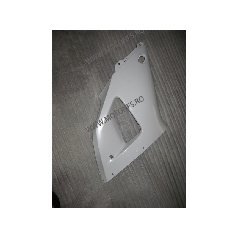 R1 1998 1999 carena laterala dreapta EC61 EC61  R1 1998 1999 250,00 lei 250,00 lei 210,08 lei 210,08 lei