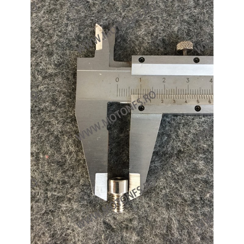 Suruburi inox buson rezervor M6 x 8mm 0DLH 0DLH  Suruburi Inox Buson Rezervor 2,00 lei 2,00 lei 1,68 lei 1,68 lei