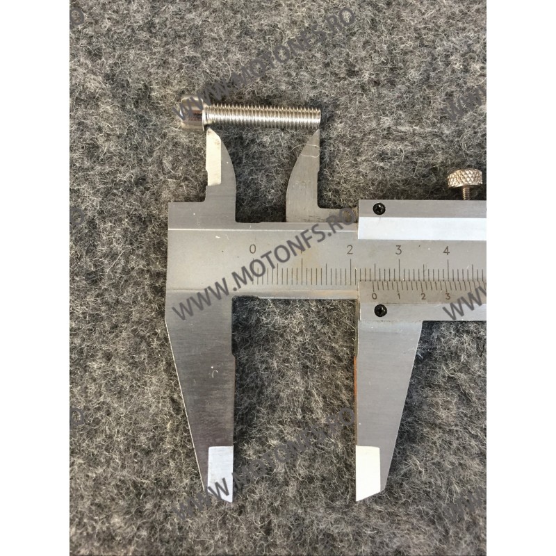 Suruburi inox buson rezervor M5 x 25mm QD3Y QD3Y  Suruburi Inox Buson Rezervor 2,00 lei 2,00 lei 1,68 lei 1,68 lei