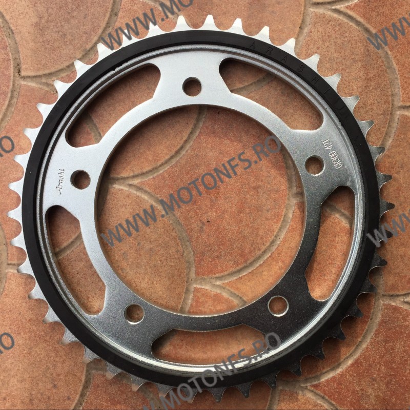 GSXR600 2001-2006 SET PINION ARASHI CF300-17T/CR300-45T CF300-17T/CR300-45T  GSXR600 / 750 2001-2003 100,00 lei 100,00 lei 84...