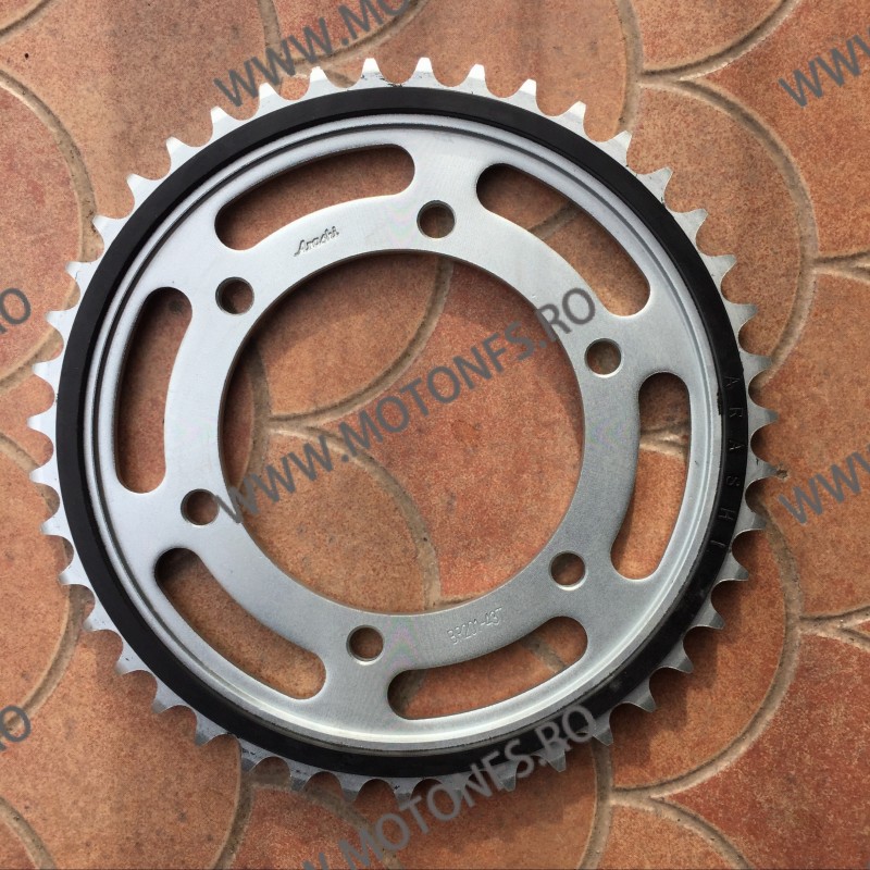 R1 1998 - 2003 SET PINION ARASHI BF202-17T/BR201-43T BF202-17T/BR201-43T  R1 1998 1999 100,00 lei 100,00 lei 84,03 lei 84,03 lei