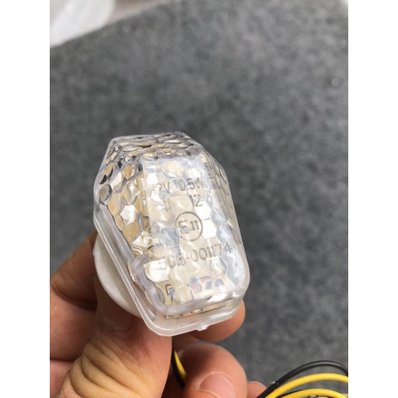 Semnale LED Pentru Carena Suzuki Omologat ( E11)Transparent SLC303-001b 303-001b  GSXR600 / 750 2001-2003 40,00 lei 40,00 lei...