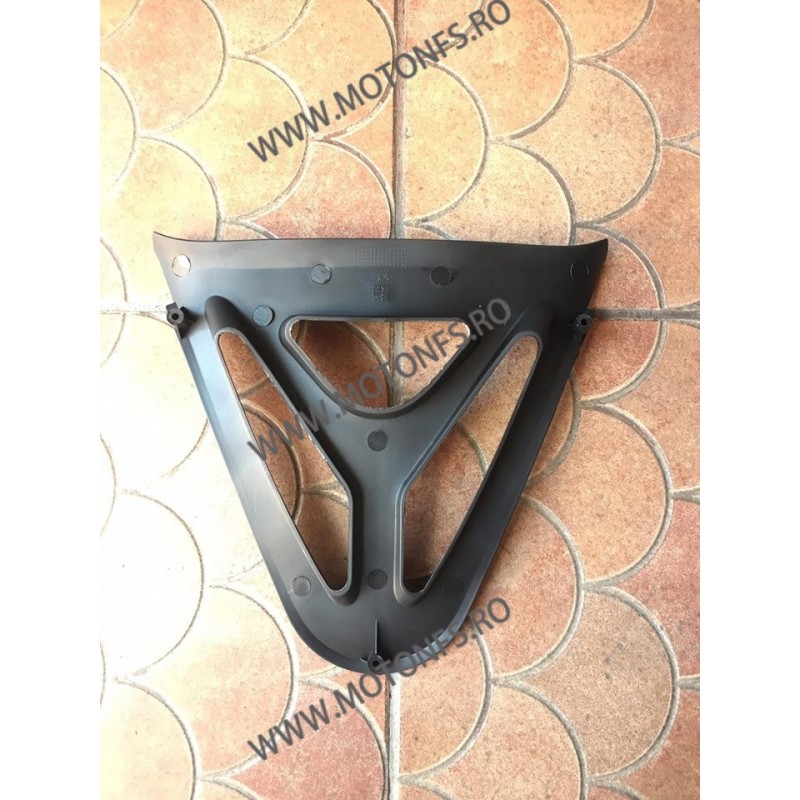 R1 2000 2001 Carena Grila Burta Yamaha KH541 KH541  Burta & Bugspoiler 140,00 lei 140,00 lei 117,65 lei 117,65 lei