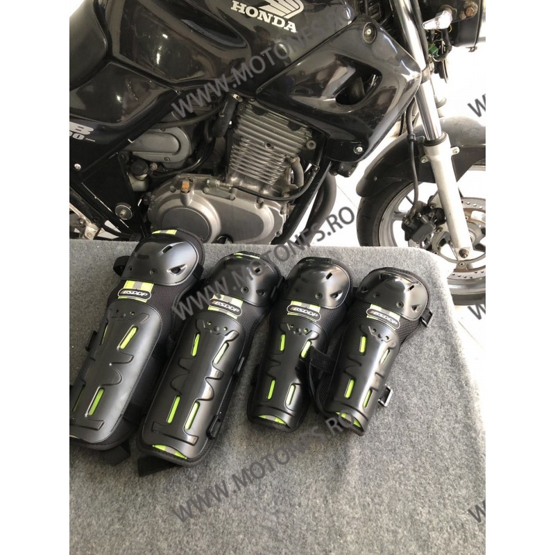 Protectii Maini Picioare Moto TSC11 TSC11  Protectii Coate 89,00 lei 89,00 lei 74,79 lei 74,79 lei