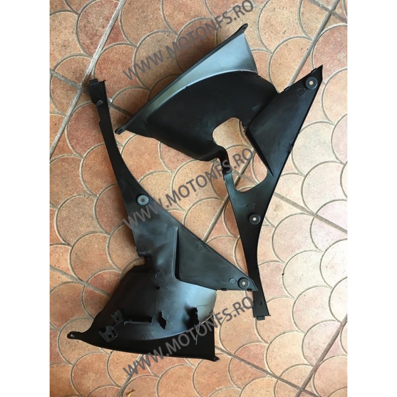 CBR1000RR 2006-2007 Carena Plastic Burta Honda K0XPQ  Burta & Bugspoiler 140,00 lei 140,00 lei 117,65 lei 117,65 lei