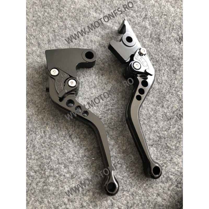Manete Scurte Ambreiaj Frana 2 Degete Negru Cu Chieta Negre TA3HP5 TA3HP5 Manete Classic Scurte 2 Degete 150,00 lei 130,00 l... Manete Scurte Ambreiaj Frana 2 Degete Negru Cu Chieta Negre TA3HP5 TA3HP5 Manete Classic Scurte 2 Degete 150,00 lei 130,00 l...