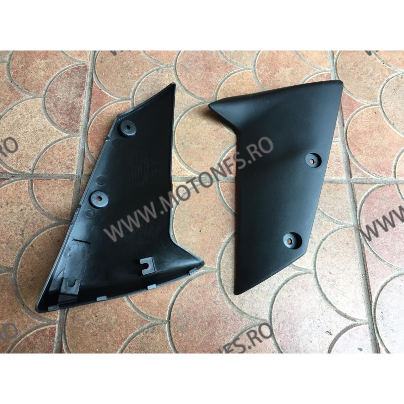 ZX6R 2005-2006 / ZX6R 2007-2008 ZX10 R 2004-2007Carena Plastic Laterala 2Buc Kawasaki ZMJQZ  Plastice laterale 195,00 lei 195...