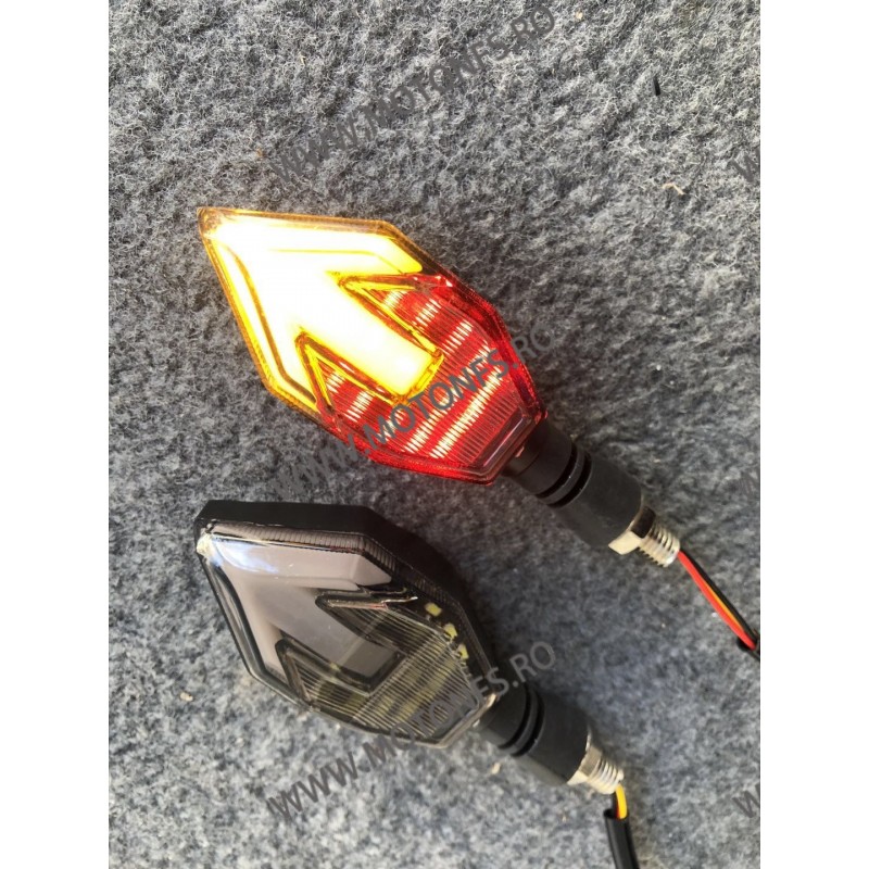 Set Semnalizare Spate Semnale LED universale M10 4EDZV 4EDZV  Semnalizare Moto LED Universale 60,00 lei 60,00 lei 50,42 lei 5...