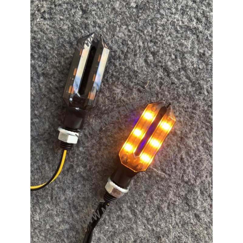 Set Semnalizare Semnale LED universale M10 WVA2C WVA2C  Semnalizare Moto LED Universale 45,00 lei 45,00 lei 37,82 lei 37,82 lei