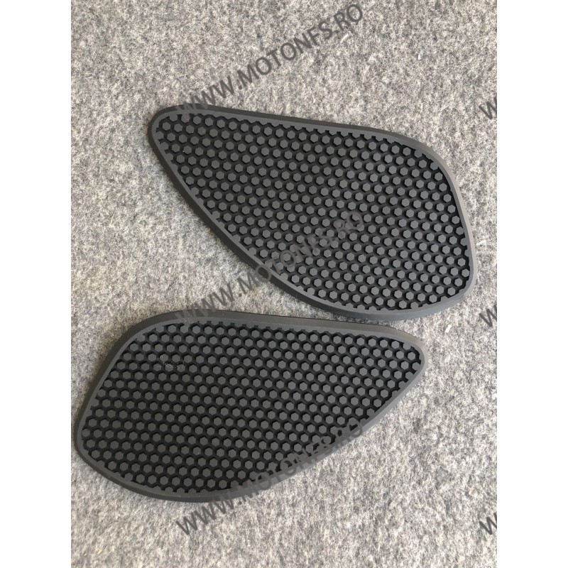 Tank pad Tank grip lateral 20cm X 10.5cm protectie rezervor Universala H4XZ0 H4XZ0  Tankpad Lateral Rezervor 69,00 lei 69,00 ...