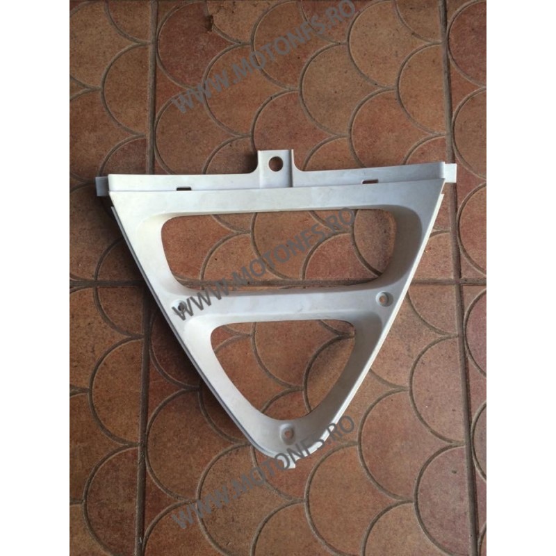 ZZR400 1993-2007 / ZZR600 1990-2004 Carena Nevopsit Kawasaki DOCZJ DOCZJ  Burta & Bugspoiler 120,00 lei 120,00 lei 100,84 lei...