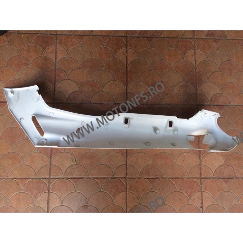 ZZR400 1993-2007 / ZZR600 1990-2004 Carena Nevopsit Kawasaki Q7UQJ Q7UQJ  Codita 200,00 lei 200,00 lei 168,07 lei 168,07 lei