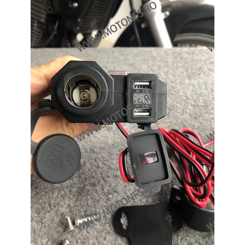 Priza USB x 2, Bricheta x 1 Si Voltmetru Digital Moto, Led Rosu, Culoare Negru 78OB5  Voltmetru / Prize Moto 69,00 lei 69,00 ...