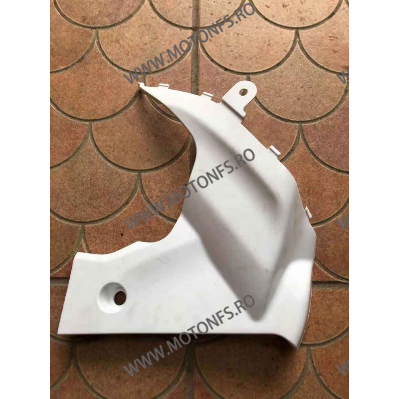 GSXR1000 2009 2010 2011 carena laterala stanga 8FPP 8FPP  GSXR1000 2009-2011 70,00 lei 70,00 lei 58,82 lei 58,82 lei