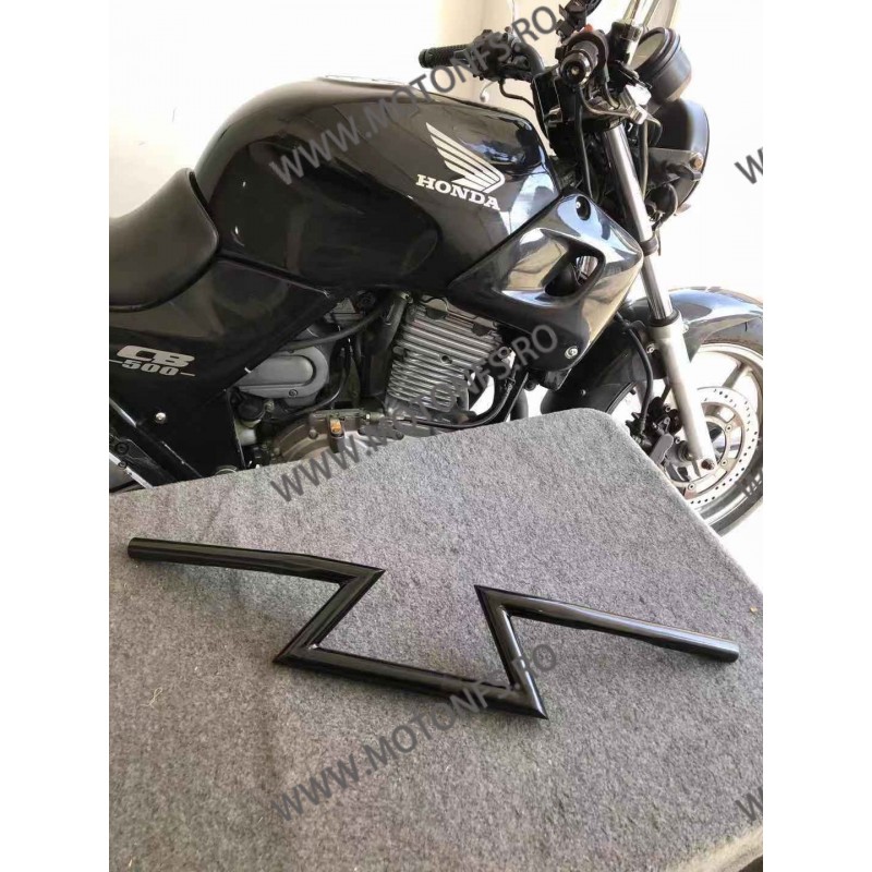 25MM Lungimea 70CM Ghidon Otel Negru Universal moto Cafe Racer Chopper Dragstyle Dragbar TUG3E TUG3E  Ghidon 179,00 lei 179,0...