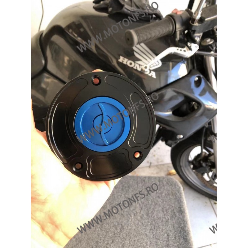 Suzuki Buson Rezervor Deschidere Rapida - Negru BR3726-2 BR3726-2  GSXR600/750 2004-2005 165,00 lei 148,50 lei 138,66 lei 124...