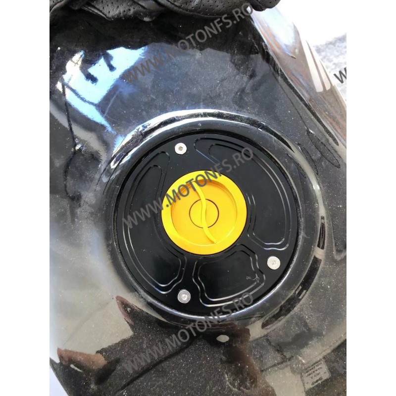 Honda Buson Rezervor Deschidere Rapida Negru Auriu 1O8GV 1O8GV  CBR600 F2 1991-1994 165,00 lei 148,50 lei 138,66 lei 124,79 l...