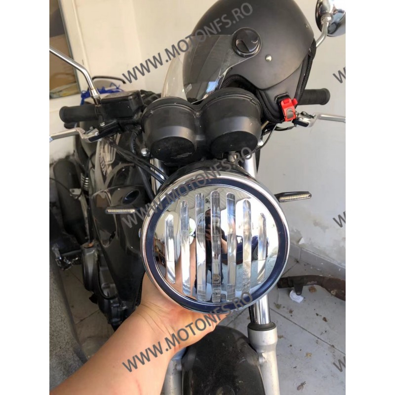 Far Moto Cu Grile Protectie cafe racer chopper, bobber N6JDP N6JDP  Faruri Universale  125,00 lei 125,00 lei 105,04 lei 105,0...