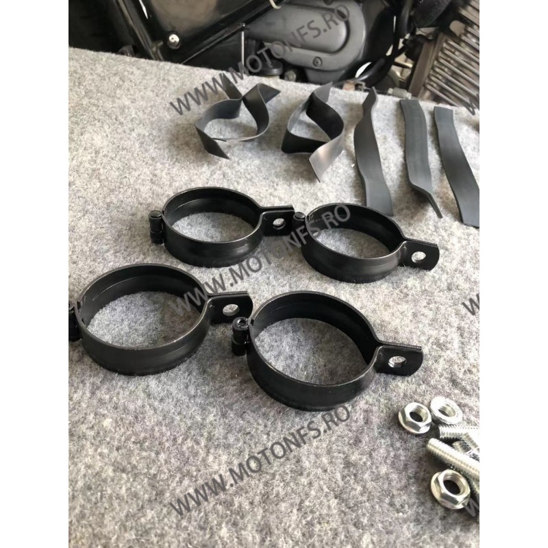 Set Suport Far furca 52mm - 60mm YEW4M YEW4M  Suport Far Moto Universale 110,00 lei 110,00 lei 92,44 lei 92,44 lei