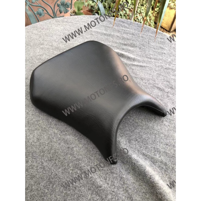 R1 2000 2001 Saua pilot pentru YAMAHA YZF I0KMD XF-5157  Saua Pilot Dedicat 280,00 lei 238,00 lei 235,29 lei 200,00 lei -15%