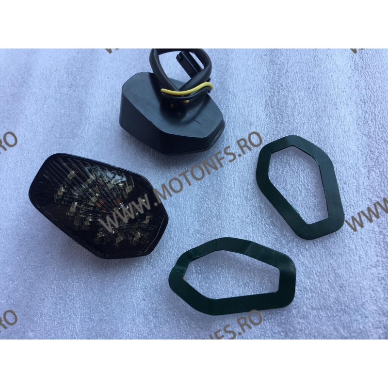 GSXR600 / GSXR750 2000 2001 2002 2003 2004 2005 GSXR1000 2001 2002 2003 2004 Semnalizare Moto LED Pentru Carena Fumuriu 224-0... GSXR600 / GSXR750 2000 2001 2002 2003 2004 2005 GSXR1000 2001 2002 2003 2004 Semnalizare Moto LED Pentru Carena Fumuriu 224-0...