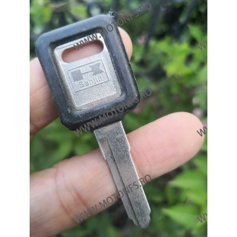 Carcasa cheie Kawasaki Canelura Stanga Negre m7lH3 m7lH3 Carcasa Cheie Moto 25,00 lei 25,00 lei 21,01 lei 21,01 lei Carcasa cheie Kawasaki Canelura Stanga Negre m7lH3 m7lH3 Carcasa Cheie Moto 25,00 lei 25,00 lei 21,01 lei 21,01 lei