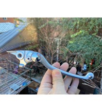 Maneta de frana JMT PB 4421 Aprilia Yamaha Moto Guzzi 730.44.21 / 241-028 J JMT Manete Frana EMGO 183,00 lei 164,70 lei 153,7...