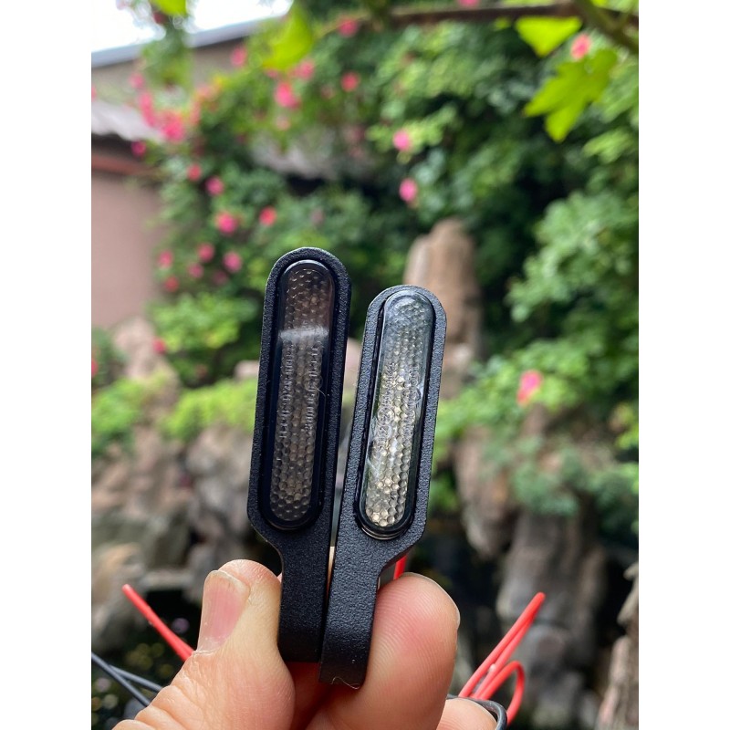 Set 2 Semnale Ascendent Universale Pe Led Material Aluminiu M8 Omologat E24 ,montaj la ghidon sau oglinzi 8VM7G 8VM7G Semnal... Set 2 Semnale Ascendent Universale Pe Led Material Aluminiu M8 Omologat E24 ,montaj la ghidon sau oglinzi 8VM7G 8VM7G Semnal...