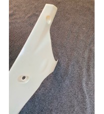 ZX9R 1998 1999 2000 2001 Carena Burta & Bugspoiler Kawasaki HD00K HD00K  Burta & Bugspoiler 370,00 lei 370,00 lei 310,92 lei ...