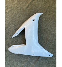 R1 2002 2003 Carena Laterala Dreapta Sus Nevopsit Yamaha YZF BG8UR BG8UR  R1 2002-2003 350,00 lei 350,00 lei 294,12 lei 294,1...