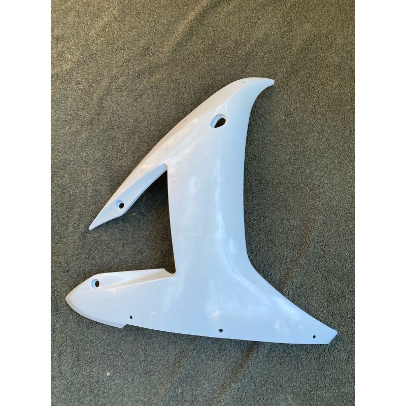 R1 2002 2003 Carena Laterala Dreapta Sus Nevopsit Yamaha YZF BG8UR BG8UR  R1 2002-2003 350,00 lei 350,00 lei 294,12 lei 294,1...