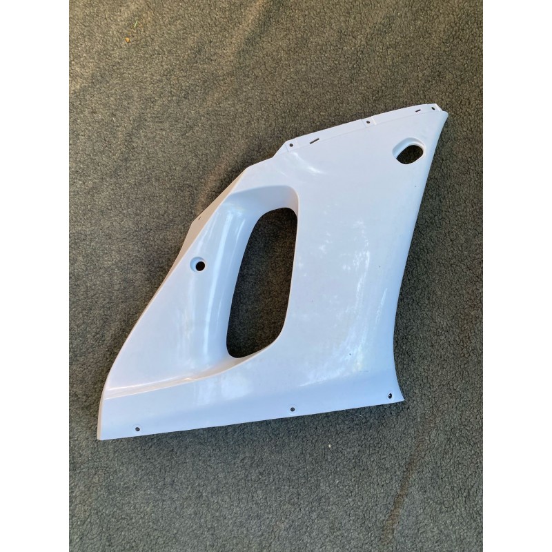 R6 1998 1999 2000 2001 2002 Yamaha Carena laterala Dreapta sus Nevopsit ON7PN  Carene laterale 350,00 lei 350,00 lei 294,12 l...