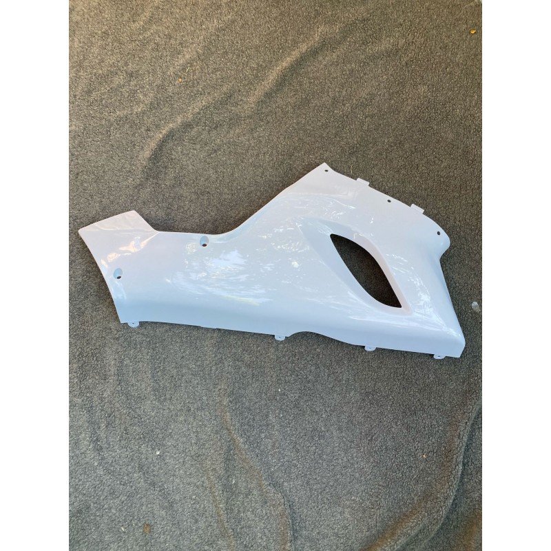 ZX6R 2005-2006 Dreapta-Jos Carena Laterala Nevopsit Kawasaki CH4QG CH4QG  ZX6R 2005 2006 300,00 lei 300,00 lei 252,10 lei 252...