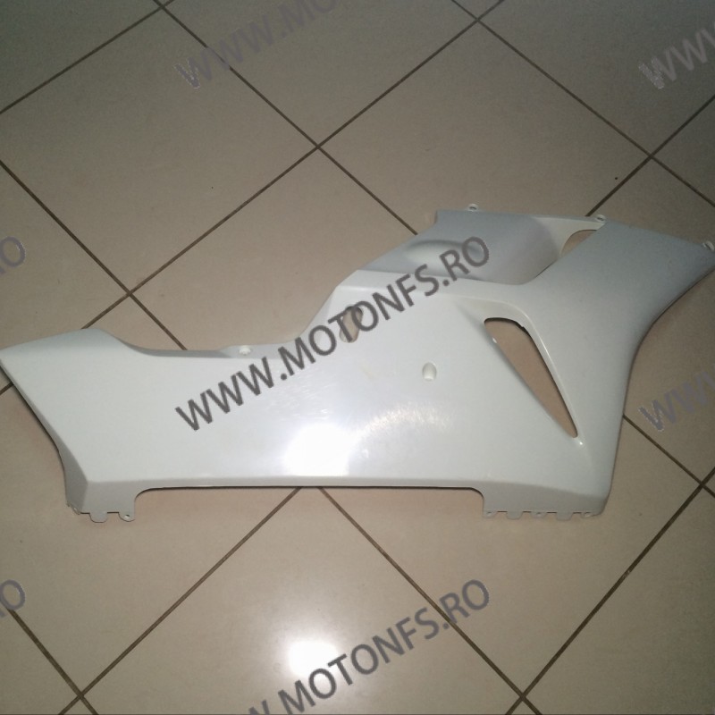 CBR1000RR 2004 2005 latelala Drepta JOS Honda BZG3T  Carene laterale 350,00 lei 350,00 lei 294,12 lei 294,12 lei